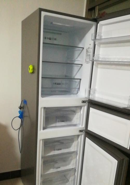 海尔BCD131H冰箱（高效节能，为您的生活提供最佳冷藏解决方案）