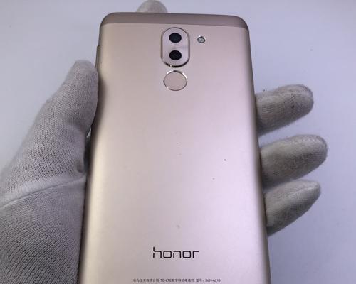 探索Honor6X的卓越性能与功能（一部高性价比的智能手机引领潮流）